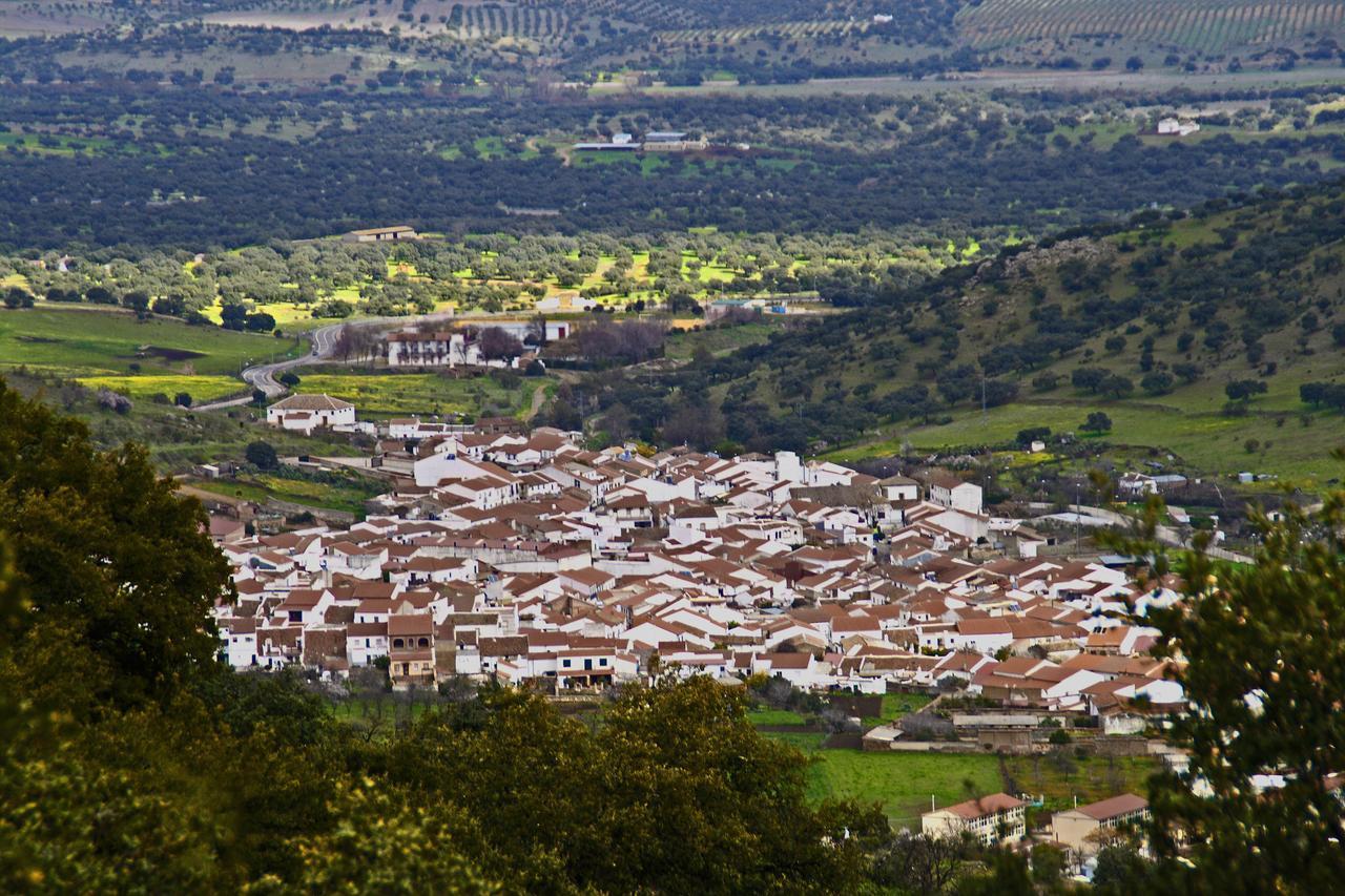 Hotel Rural Las Monteras Villanueva del Rey  Экстерьер фото