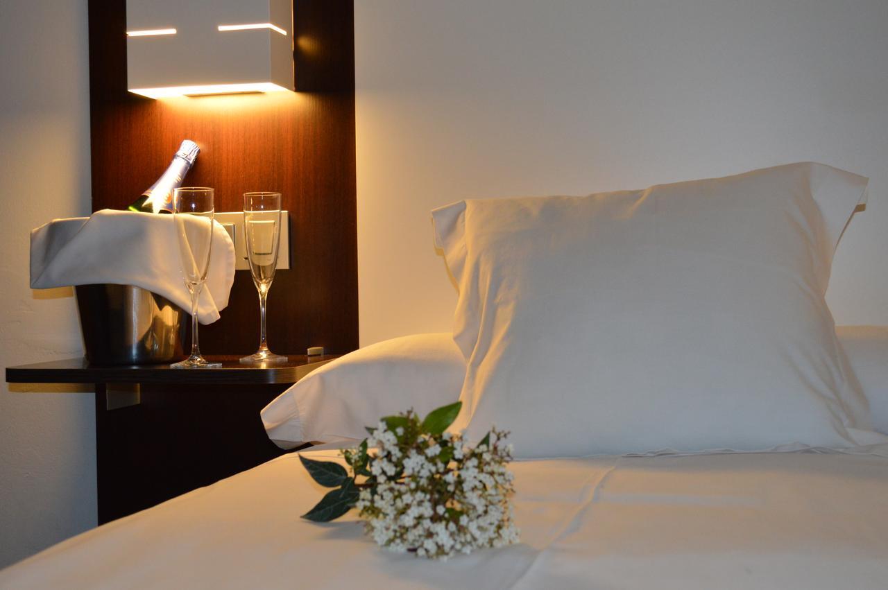 Hotel Rural Las Monteras Villanueva del Rey  Экстерьер фото
