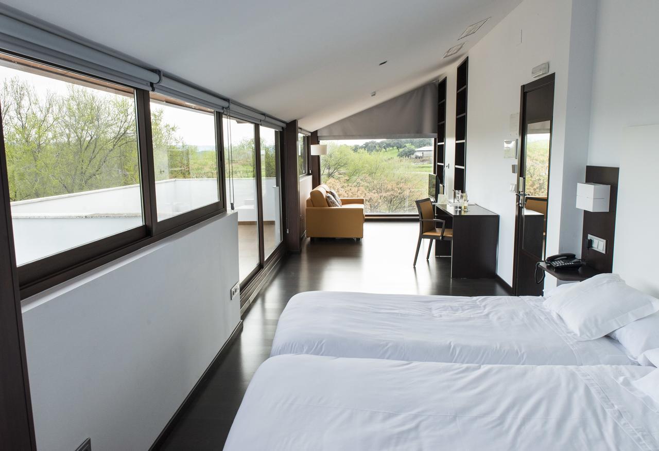Hotel Rural Las Monteras Villanueva del Rey  Экстерьер фото